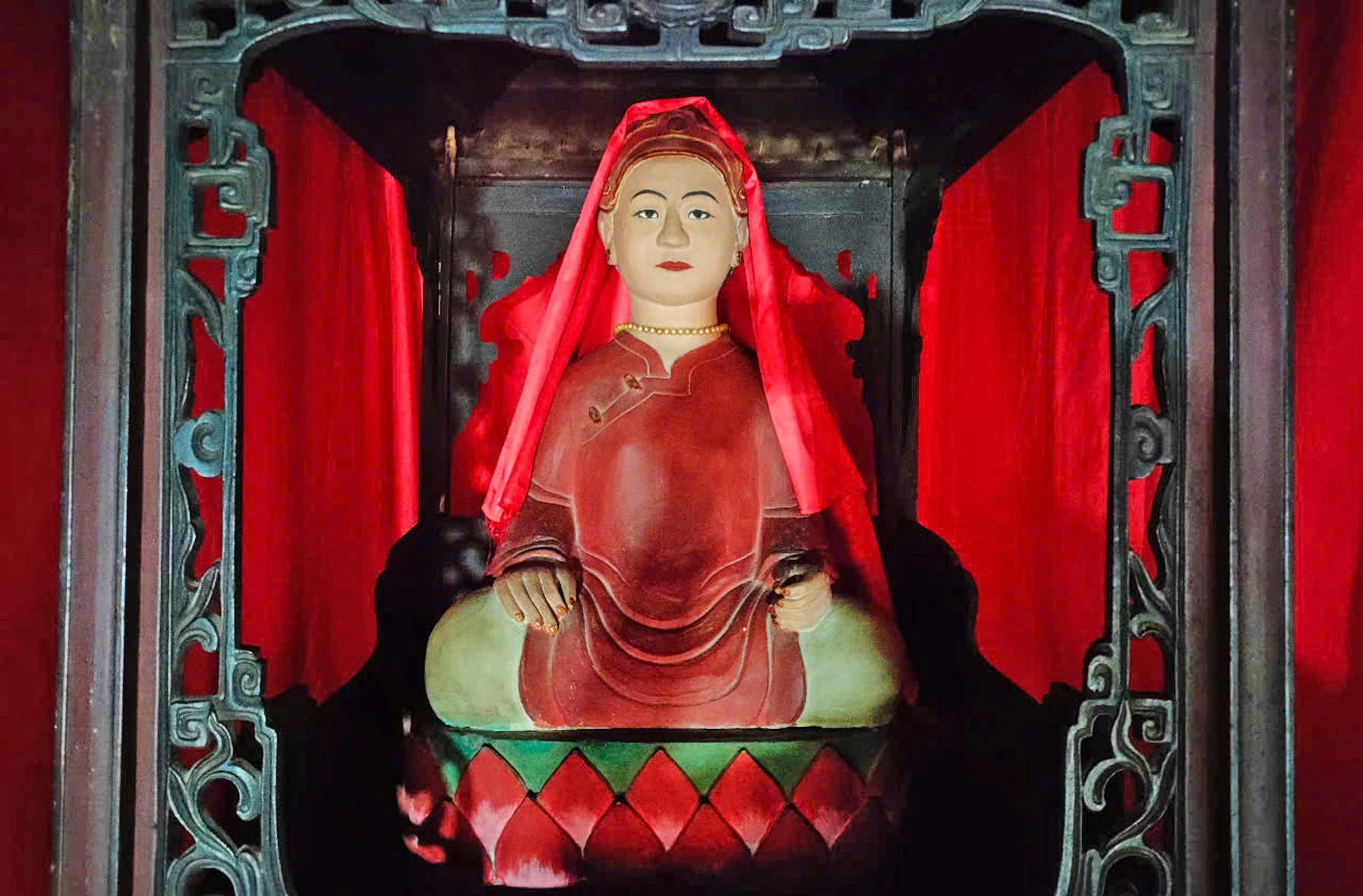 Tín ngưỡng thờ bàn cô - Quế Anh phu nhân, sợi dây tâm linh từ nhà thờ họ đến cộng đồng làng xã